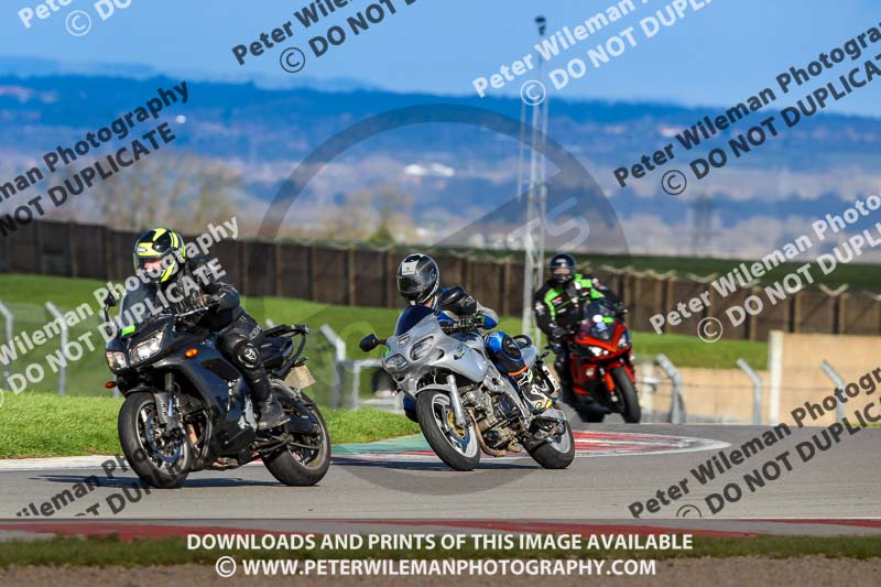 donington no limits trackday;donington park photographs;donington trackday photographs;no limits trackdays;peter wileman photography;trackday digital images;trackday photos